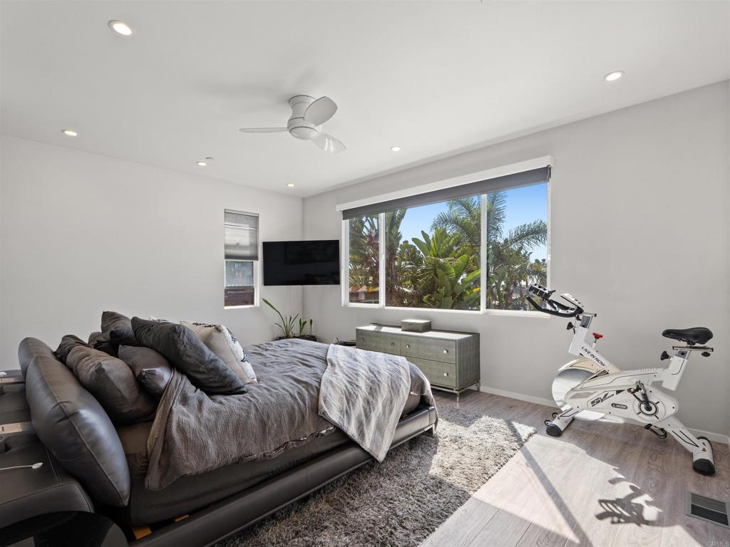 1044 Arcadia Road Encinitas, CA 92024 - Photo 24 of 54