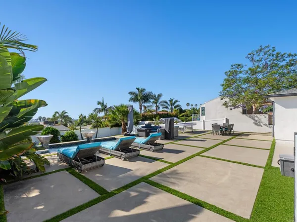 $2,749,000 | 1044 Arcadia Road, Encinitas, CA 92024
