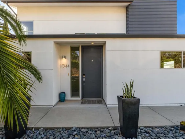 $2,749,000 | 1044 Arcadia Road, Encinitas, CA 92024