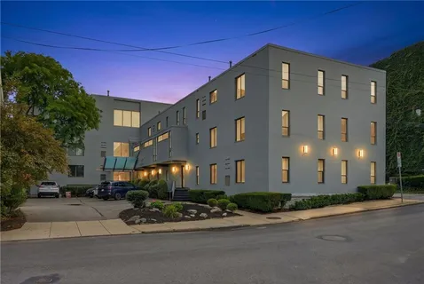 $210,000 | 5708 Walnut Street, Unit G1, Pittsburgh, PA 15232