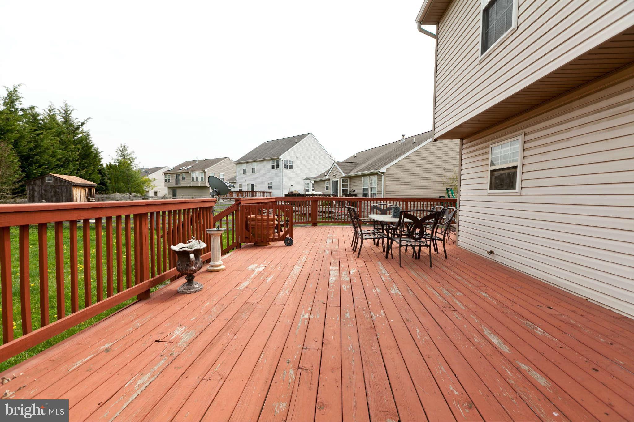 814 Aztec Drive Frederick, MD 21701 - Photo 18 of 22 Plenty of room to grill out this Spring