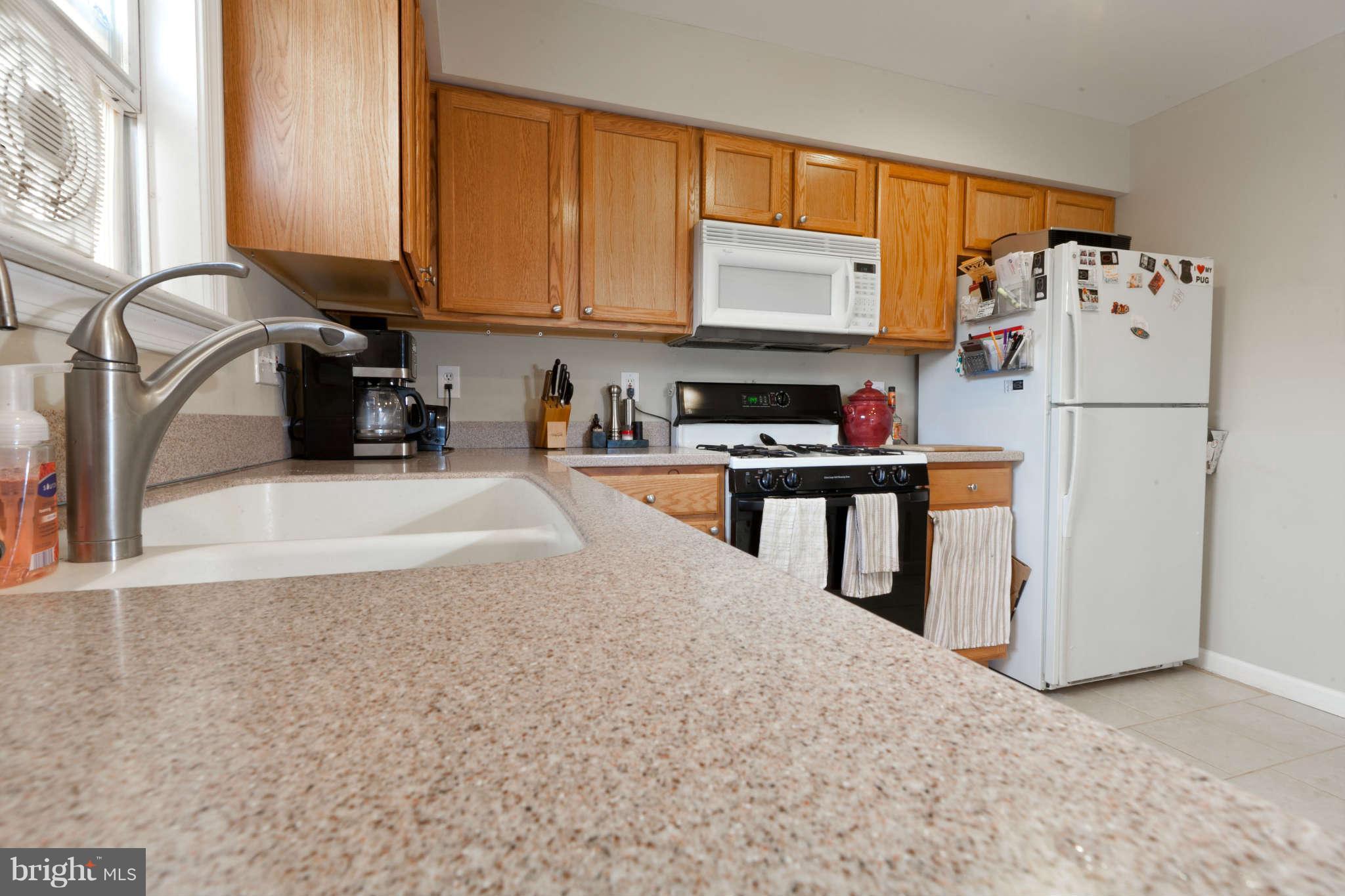 814 Aztec Drive Frederick, MD 21701 - Photo 3 of 22 Upgraded countertops
