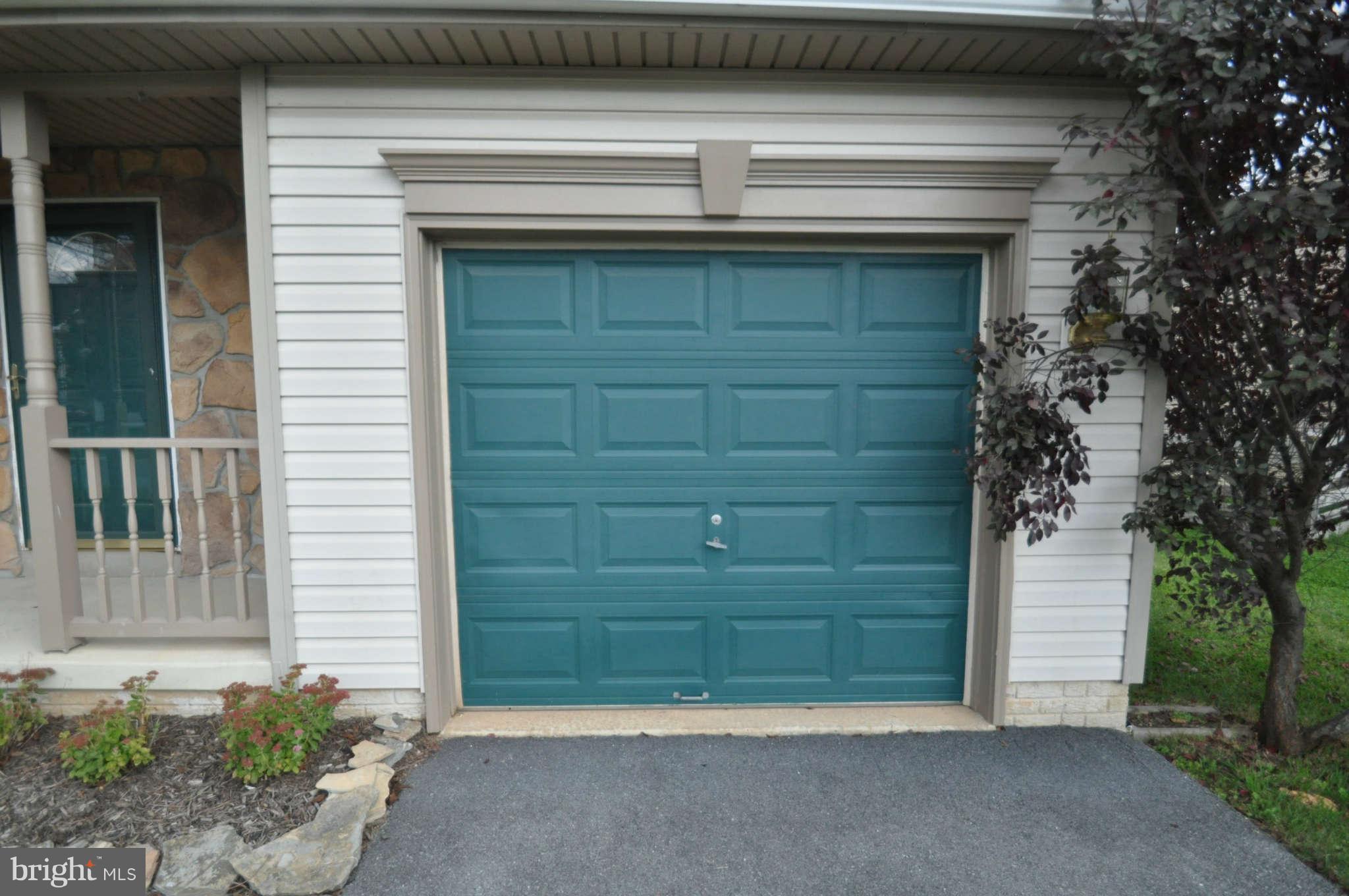 814 Aztec Drive Frederick, MD 21701 - Photo 21 of 22 1 Car Attached Garage