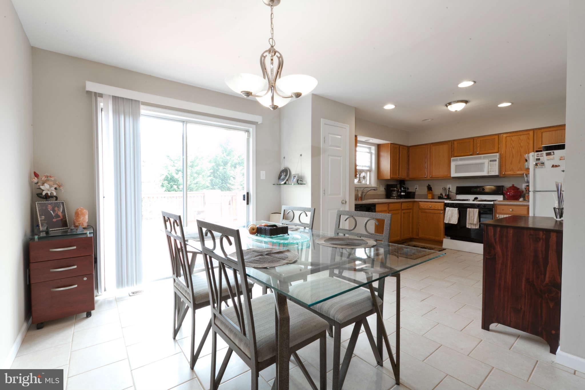 814 Aztec Drive Frederick, MD 21701 - Photo 4 of 22 Dining Room off of kitchen