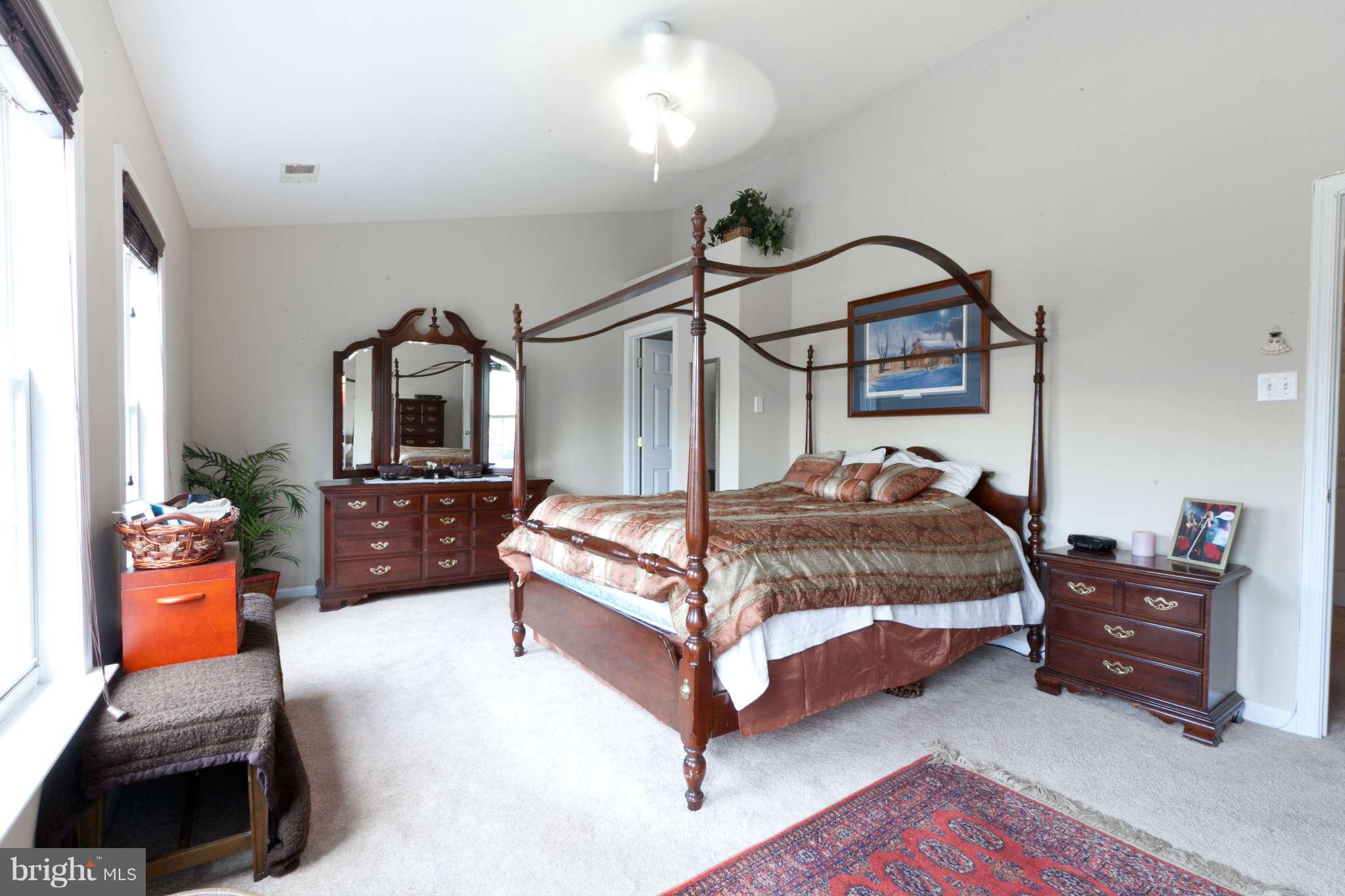 814 Aztec Drive Frederick, MD 21701 - Photo 6 of 22 Master bedroom