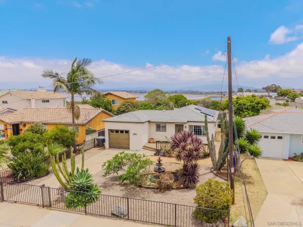 $985,000 | 425 8th Street, Imperial Beach, CA 91932
