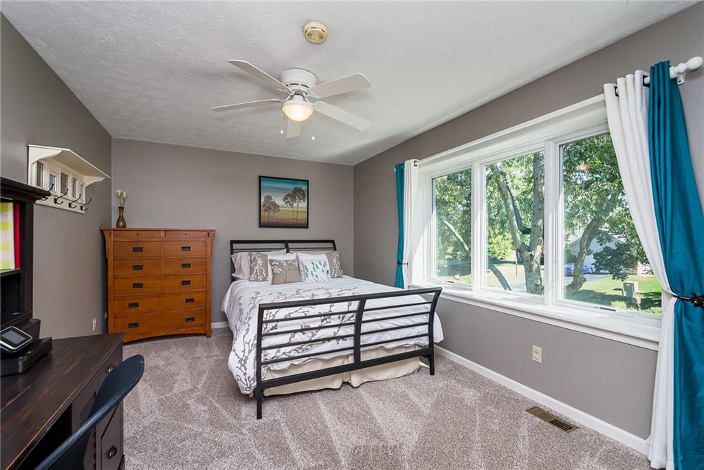8036 Castle Lake Road Indianapolis, IN 46256 - Photo 22 of 39 Gallery Image 22