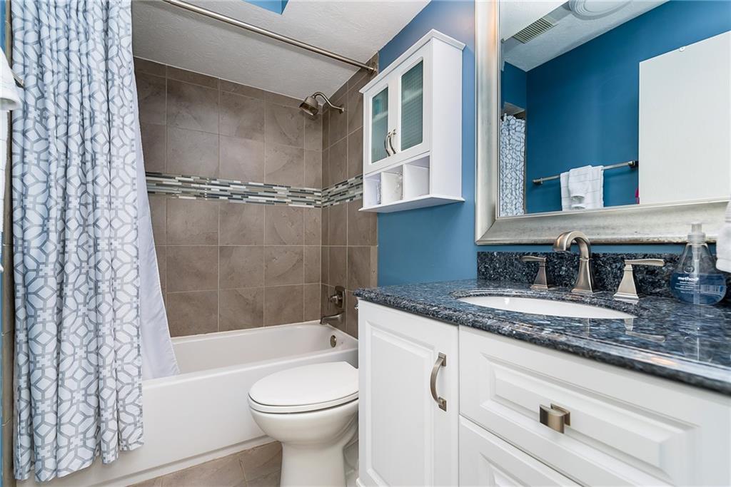 8036 Castle Lake Road Indianapolis, IN 46256 - Photo 24 of 39 Gallery Image 24