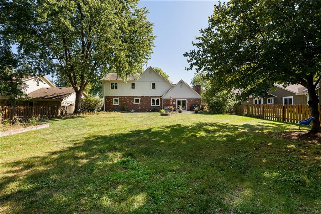 8036 Castle Lake Road Indianapolis, IN 46256 - Photo 29 of 39 Gallery Image 29