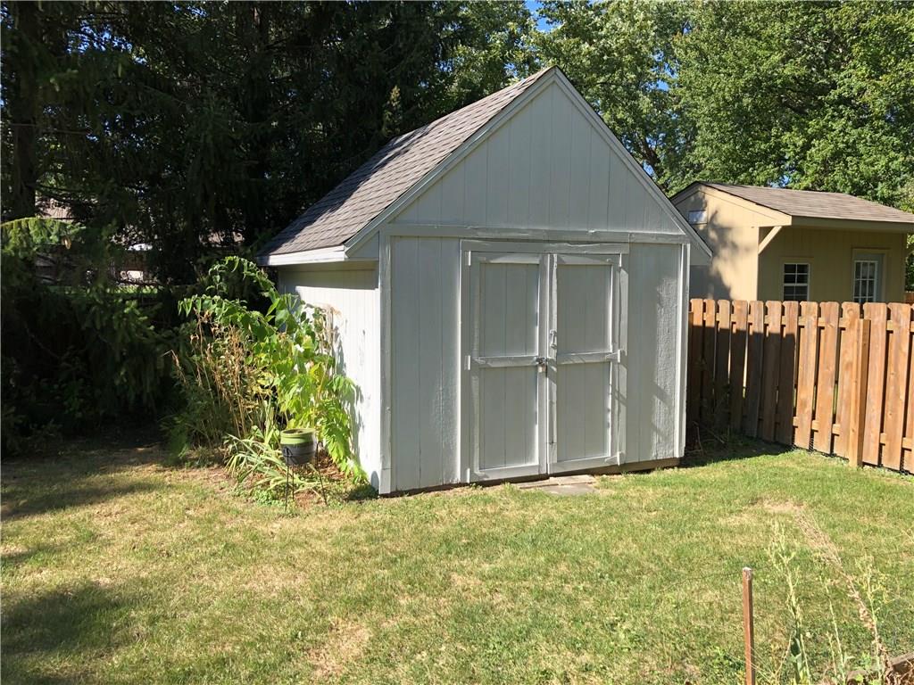 8036 Castle Lake Road Indianapolis, IN 46256 - Photo 38 of 39 Gallery Image 38