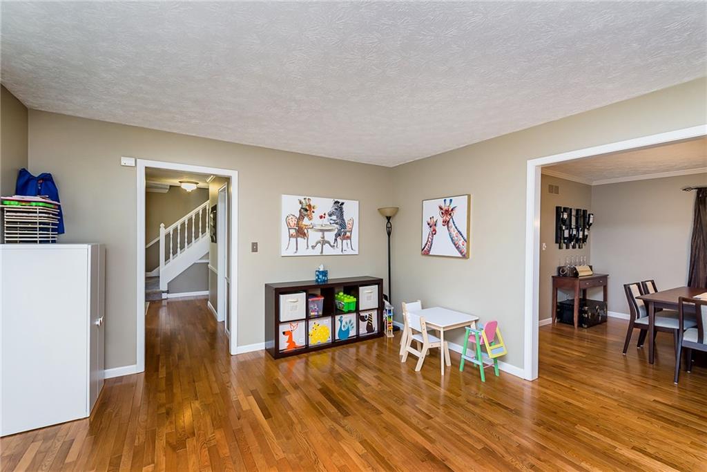 8036 Castle Lake Road Indianapolis, IN 46256 - Photo 5 of 39 Gallery Image 5