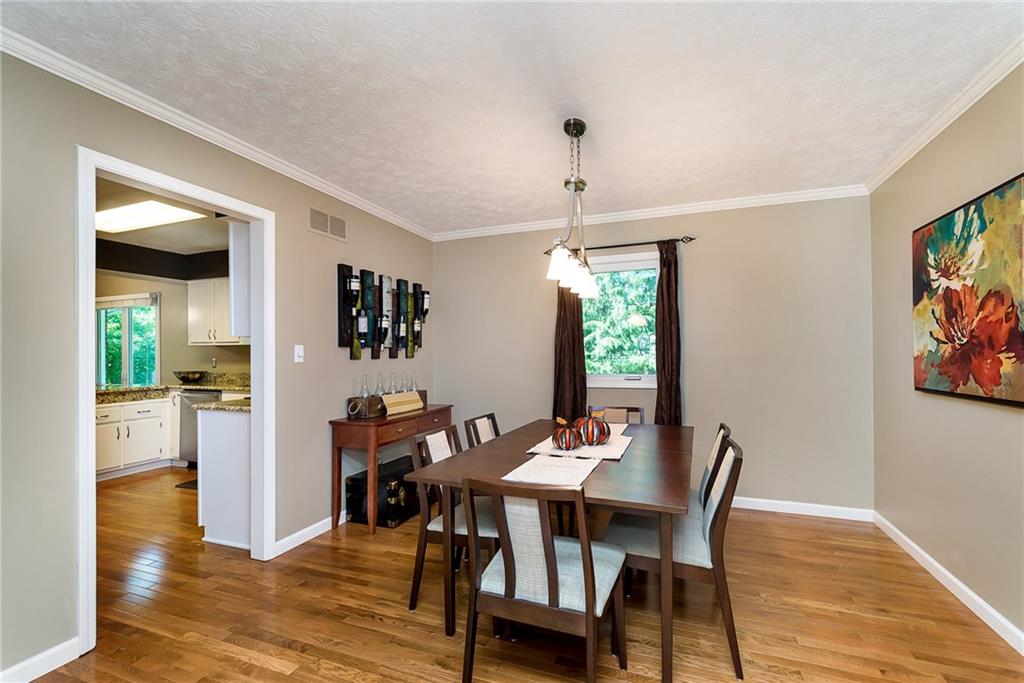8036 Castle Lake Road Indianapolis, IN 46256 - Photo 7 of 39 Gallery Image 7