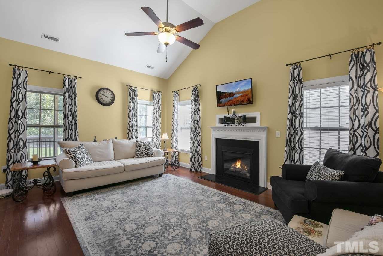 440 Lone Pine Loop Fuquay-Varina, NC 27526 - Photo 5 of 28