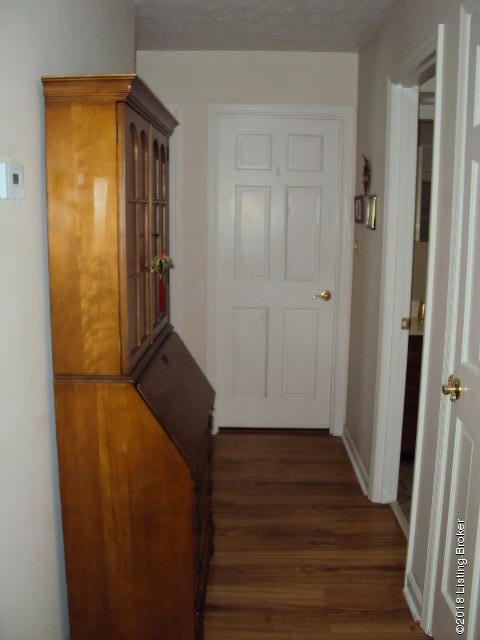 9115 Blowing Tree Road Louisville, KY 40220 - Photo 40 of 81 DSC03923