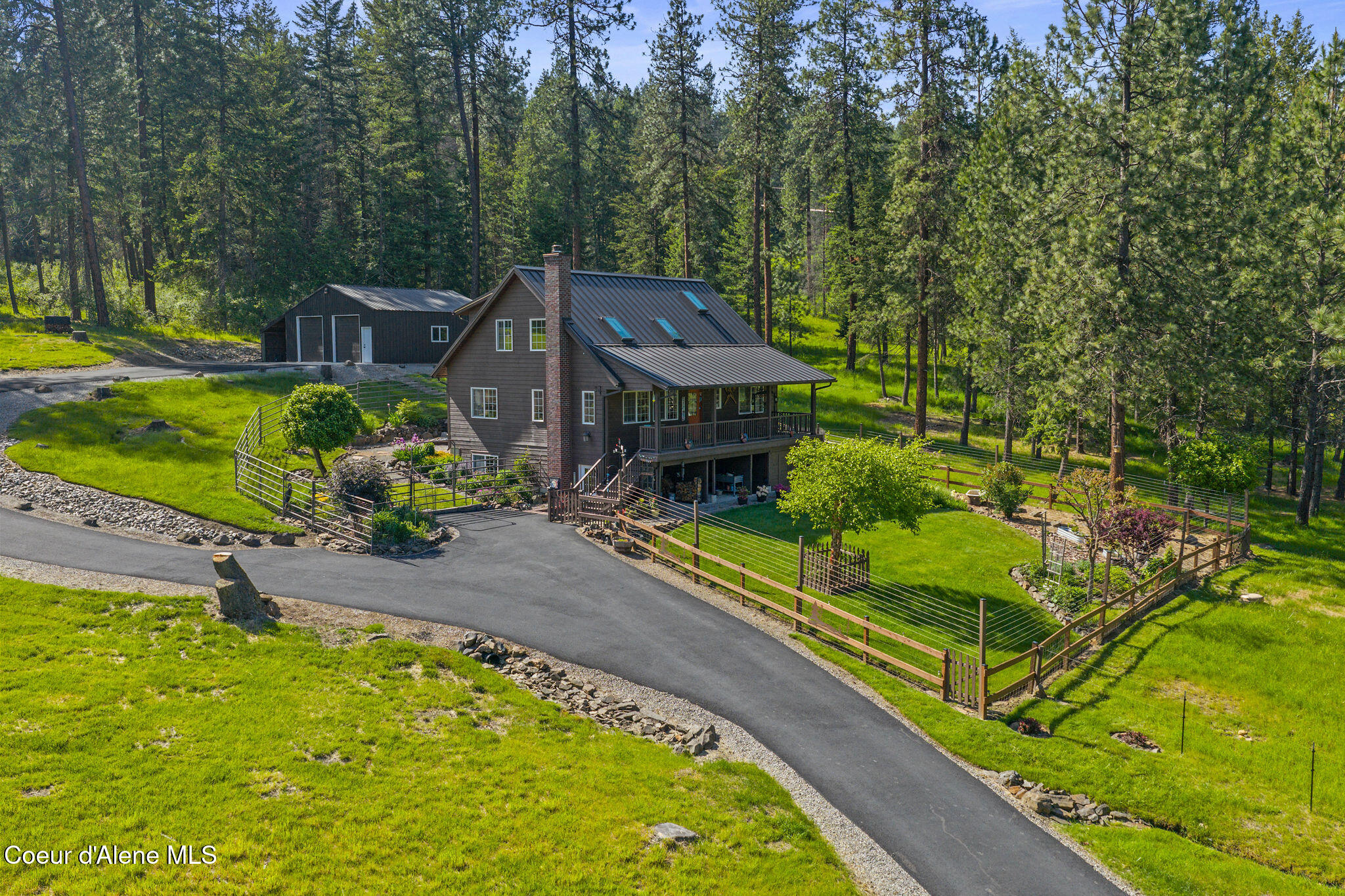 4125 South Wolf Lodge Terrace Road Coeur D'Alene, ID 83814 - Photo 5 of 55 Stunning Cedar-Sided Home