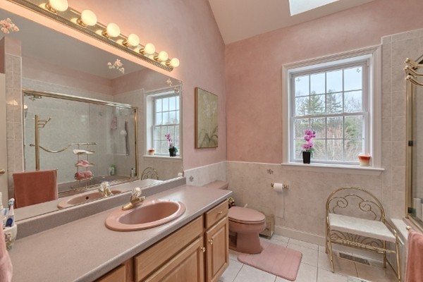 47 Hadley Road Pepperell, MA 01463 - Photo 17 of 28 Gallery Image 17