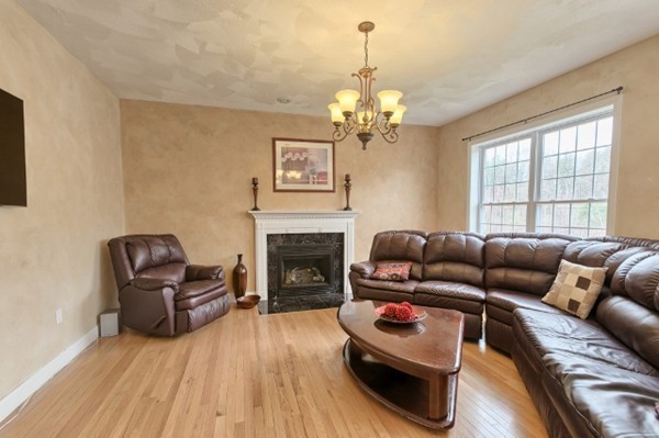47 Hadley Road Pepperell, MA 01463 - Photo 7 of 28 Gallery Image 7