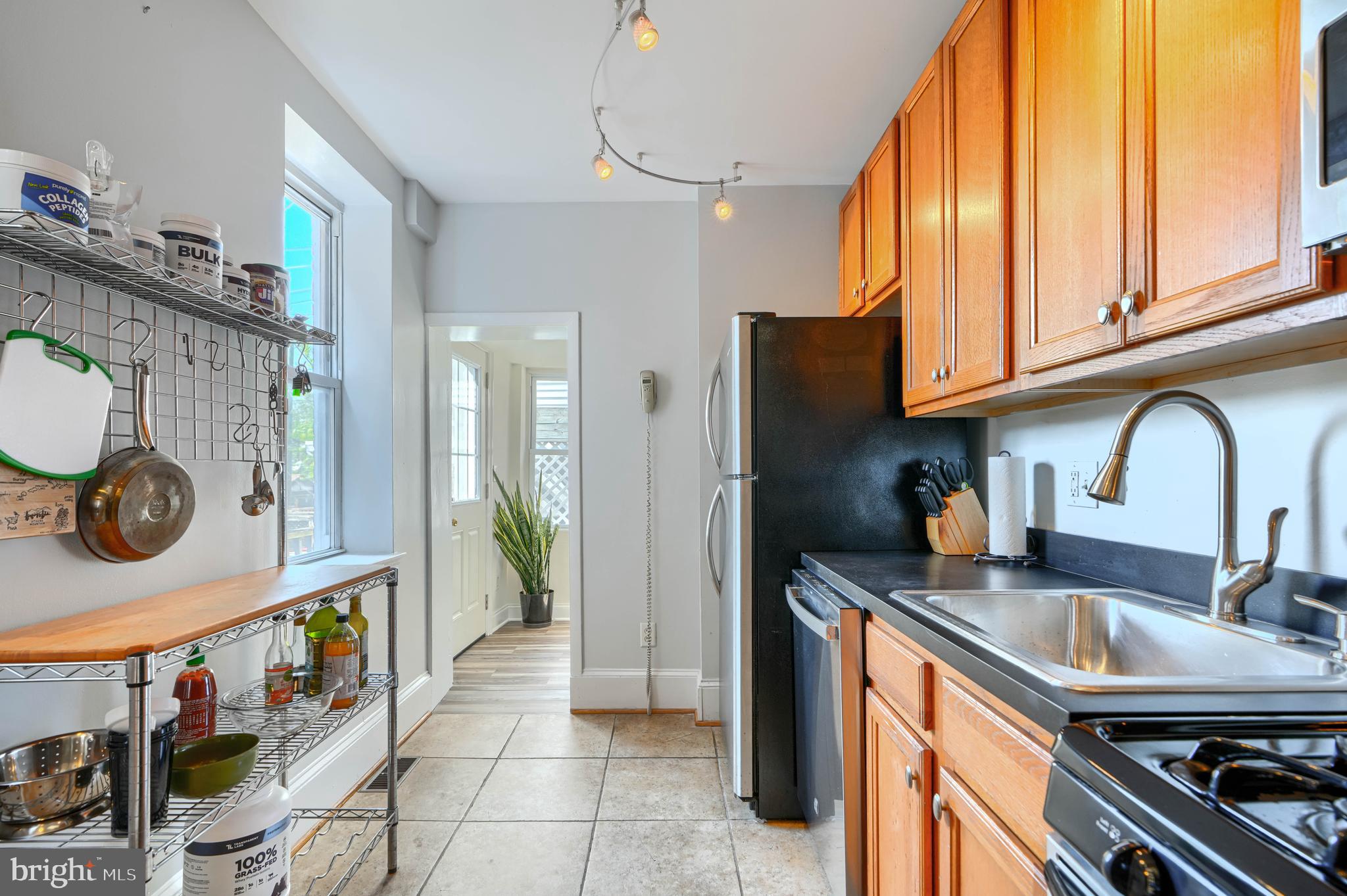 110 East Randall Street Baltimore, MD 21230 - Photo 18 of 45