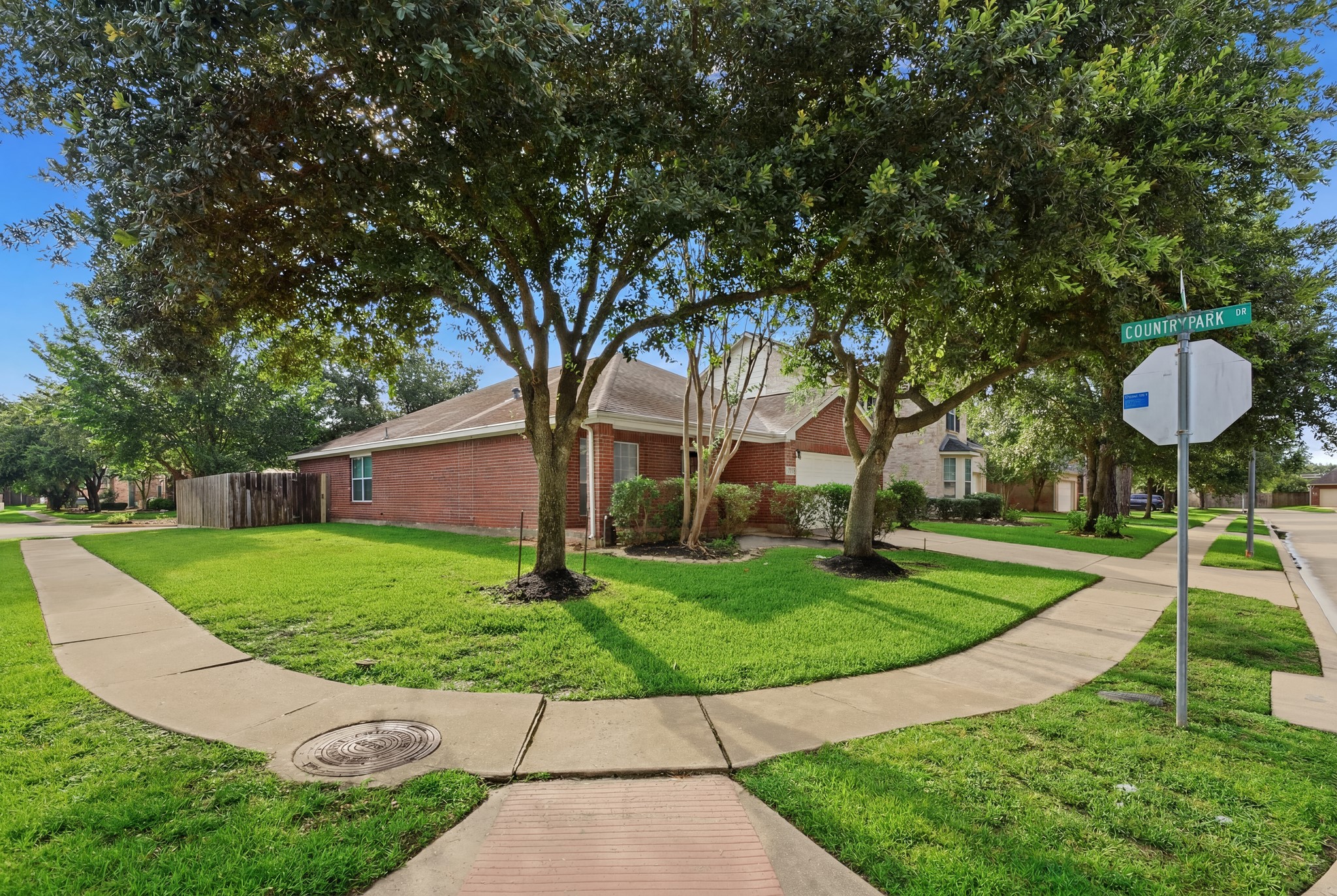 19226 Countryhills Court Spring, TX 77388 - Photo 4 of 50