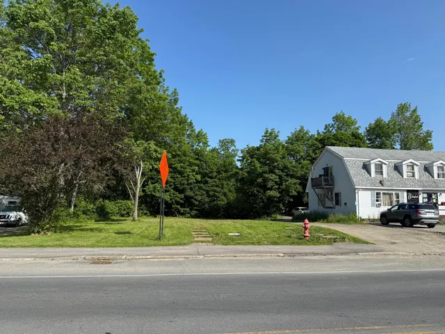 $80,000 | 79 North Street, Calais, ME 04619