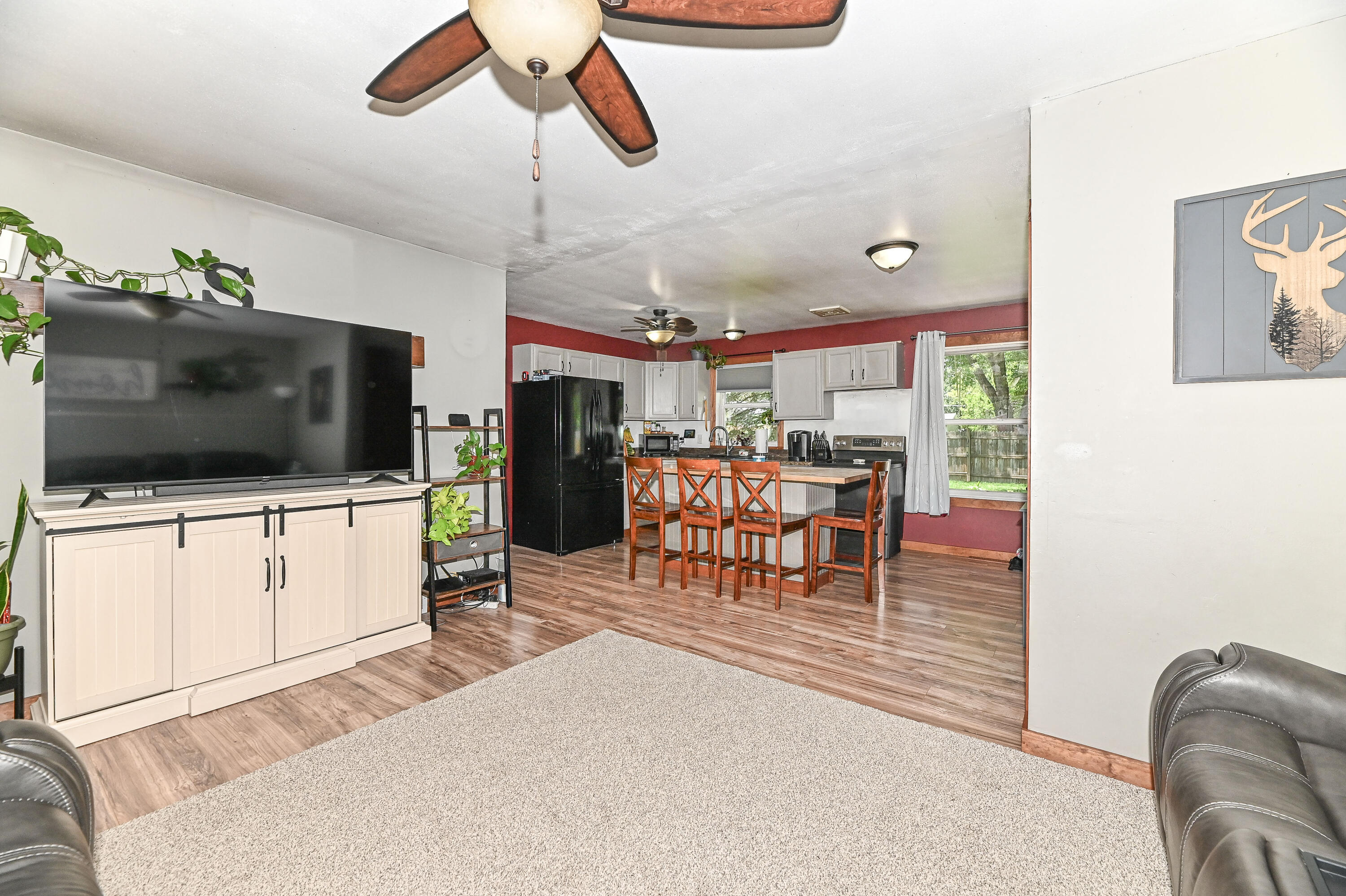 322 Woodlawn Avenue Rochester, WI 53105 - Photo 2 of 20 woodlawn-7