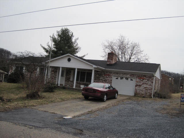 716 Foley Road Harrisonburg, VA 22801 - Photo 3 of 4 Gallery Image 3