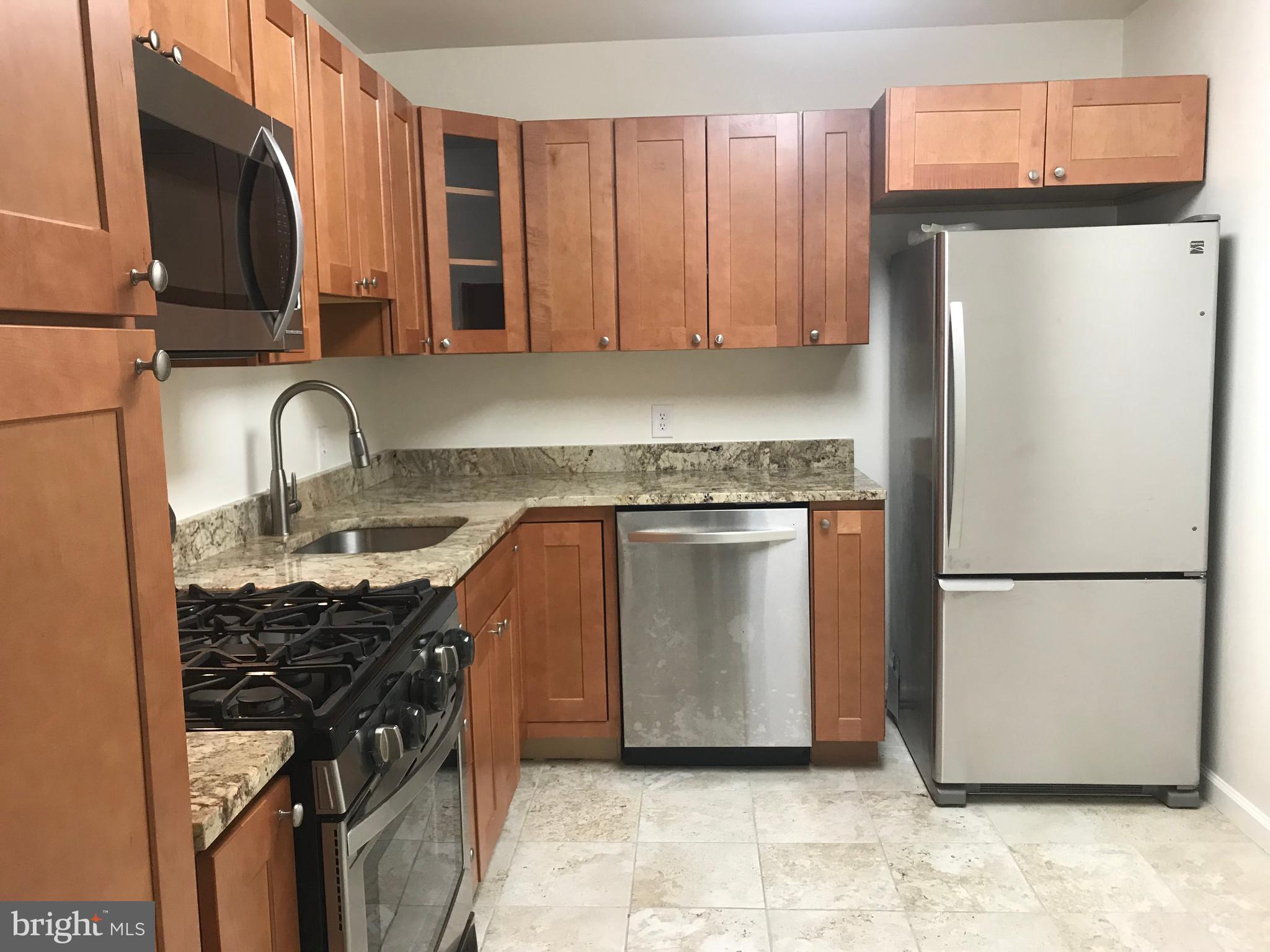 5101 River Road, Unit 904 Bethesda, MD 20816 - Photo 11 of 27 Kitchen