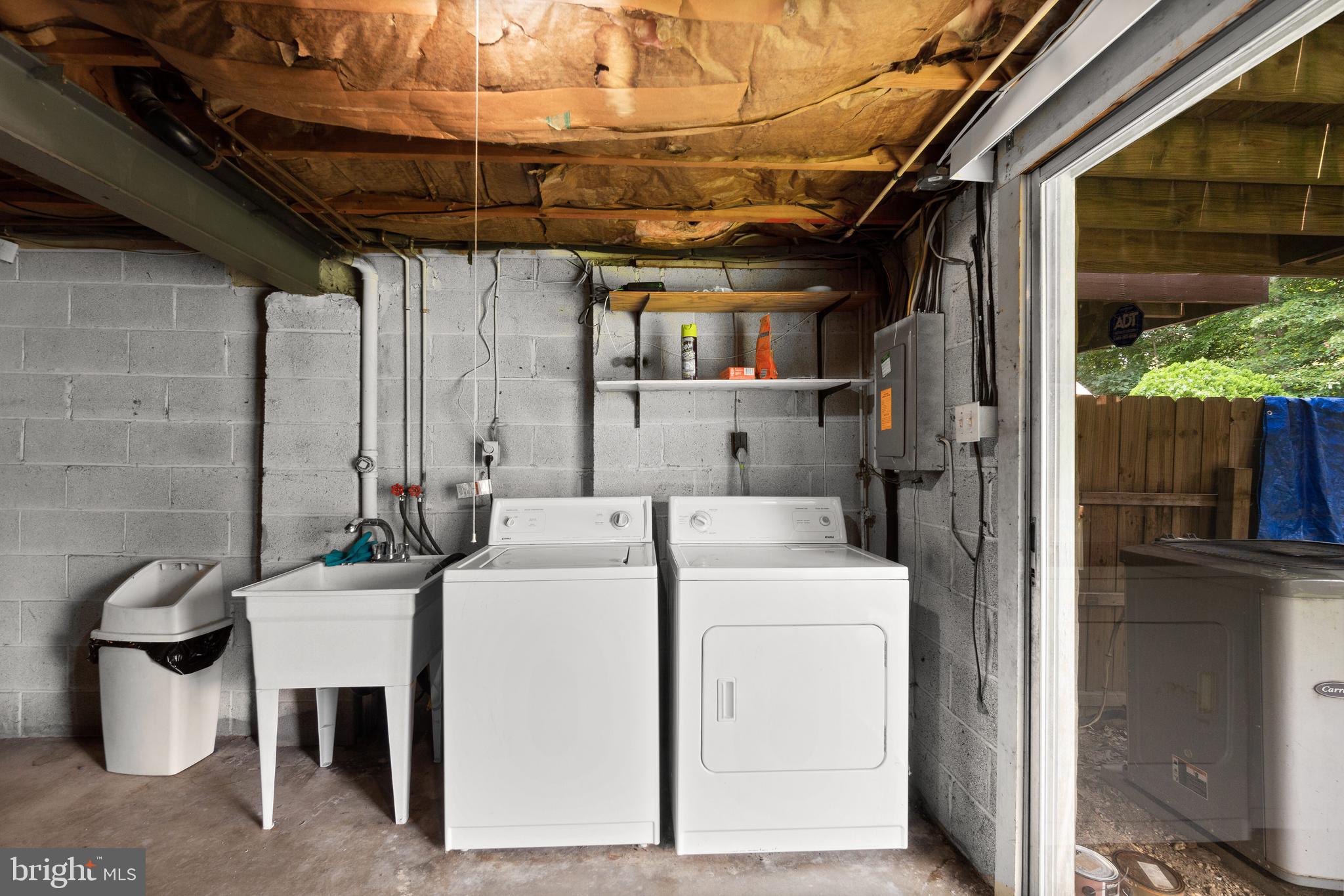 8201 Mitnick Road Baltimore, MD 21236 - Photo 25 of 29 Laundry
