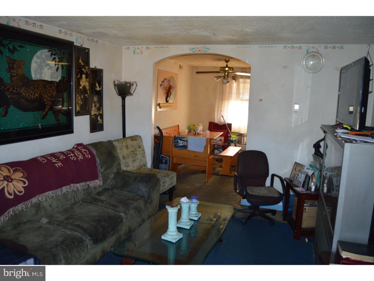 560 Snowden Road Upper Darby, PA 19082 - Photo 7 of 8 Living Room