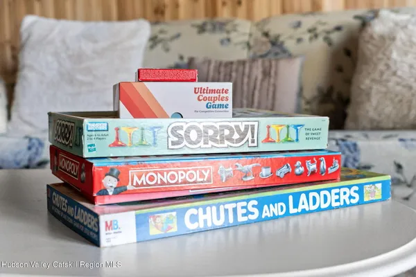 $325,000 | 84 Highlands Lane, Unit B4, Hunter, NY 12442