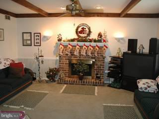 923 Roelofs Road Yardley, PA 19067 - Photo 2 of 6 Gallery Image 2