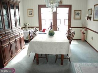 923 Roelofs Road Yardley, PA 19067 - Photo 5 of 6 Gallery Image 5