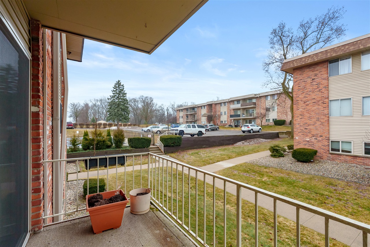 734 West Kilgore Road, Unit 208 Kalamazoo, MI 49008 - Photo 21 of 32