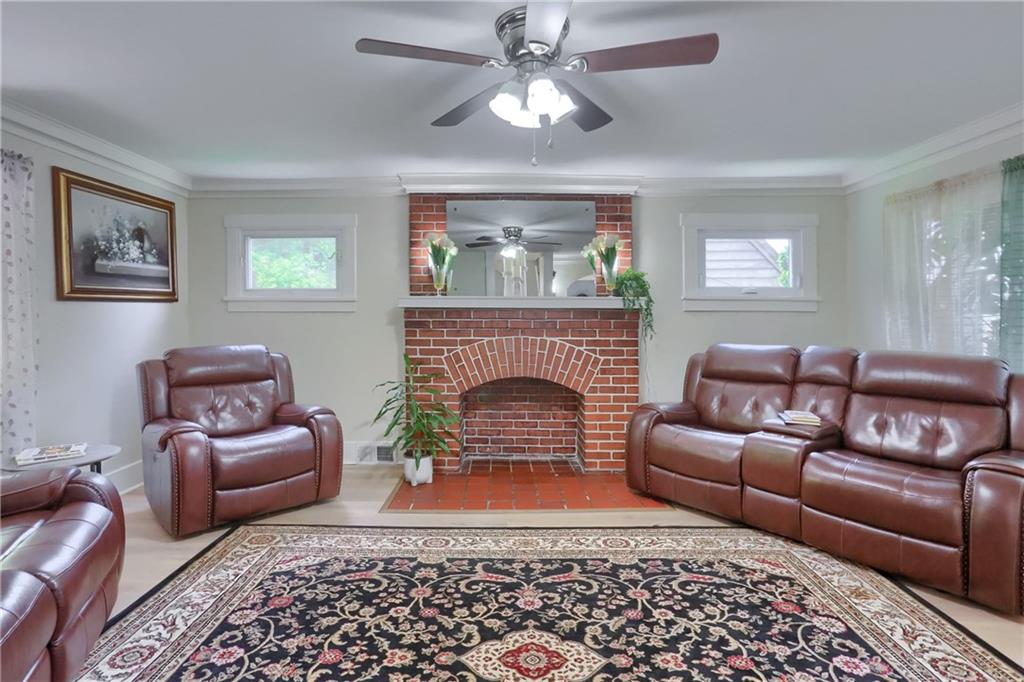 5216 Verona Road Verona, PA 15147 - Photo 33 of 42 Gallery Image 33