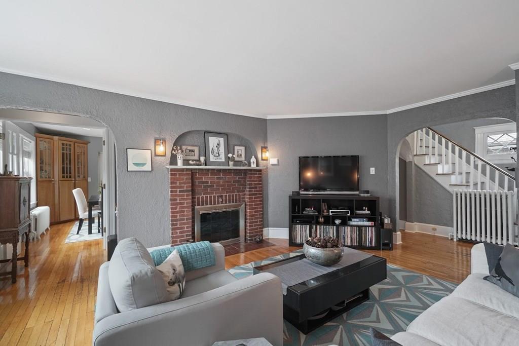 116 Russett Road Boston, MA 02132 - Photo 3 of 17 Gallery Image 3