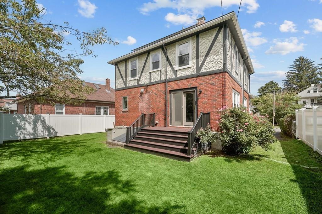 116 Russett Road Boston, MA 02132 - Photo 5 of 17 Gallery Image 5