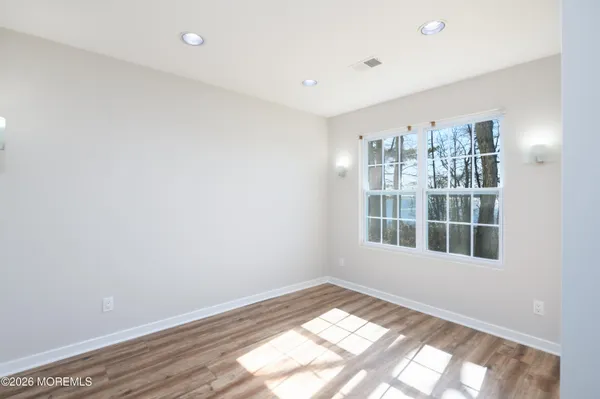 $3,500 | 222 Waters Edge Drive, Toms River, NJ 08753