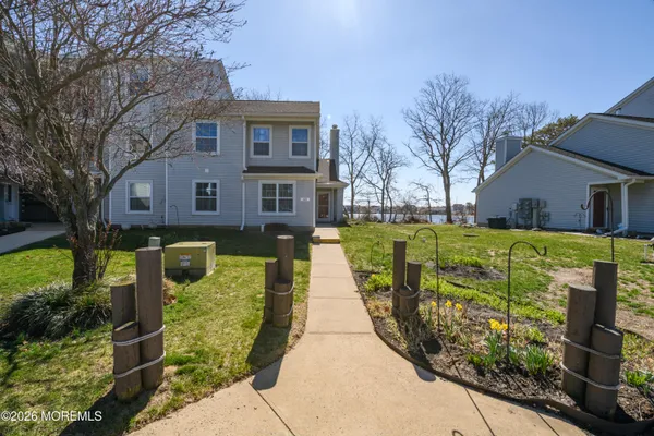 $3,500 | 222 Waters Edge Drive, Toms River, NJ 08753