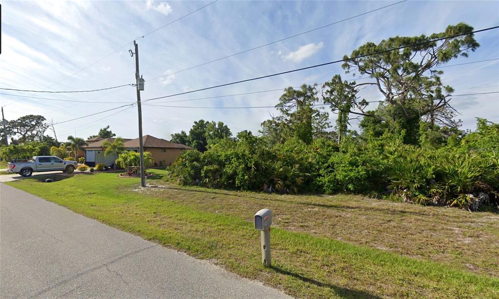 146 Indigo Road Rotonda West, FL 33947 - Photo 5 of 8