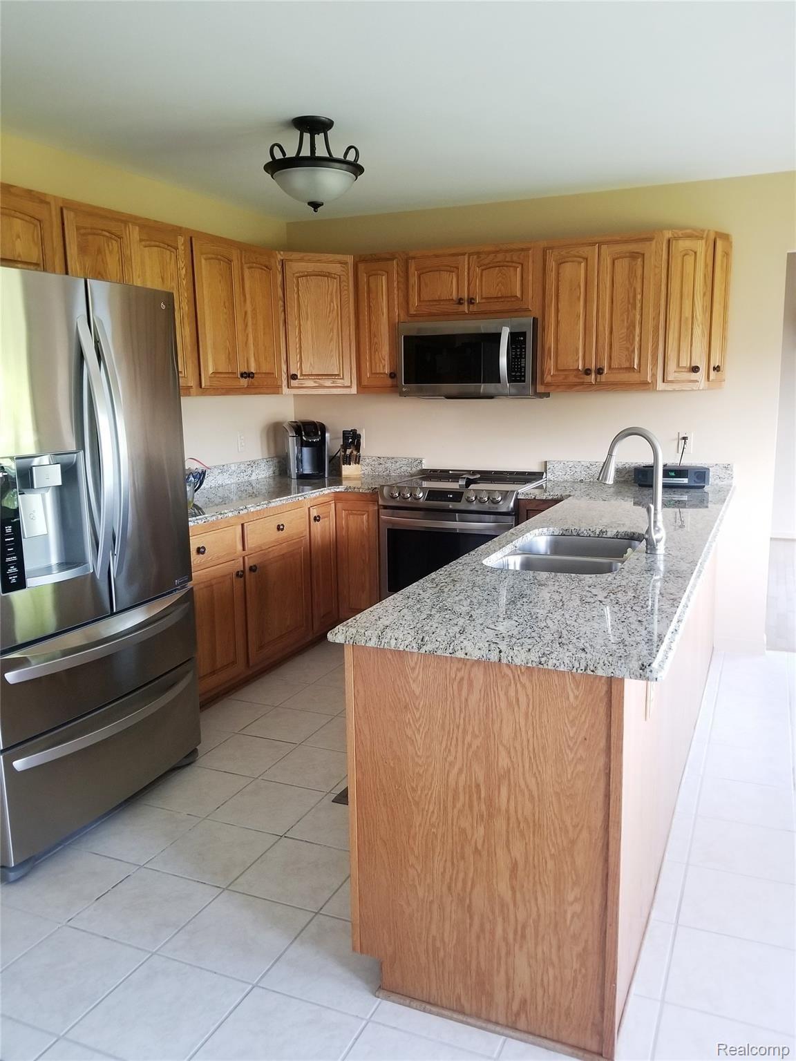 21320 McPhall Road Armada, MI 48005 - Photo 13 of 23 Home 13.jpg