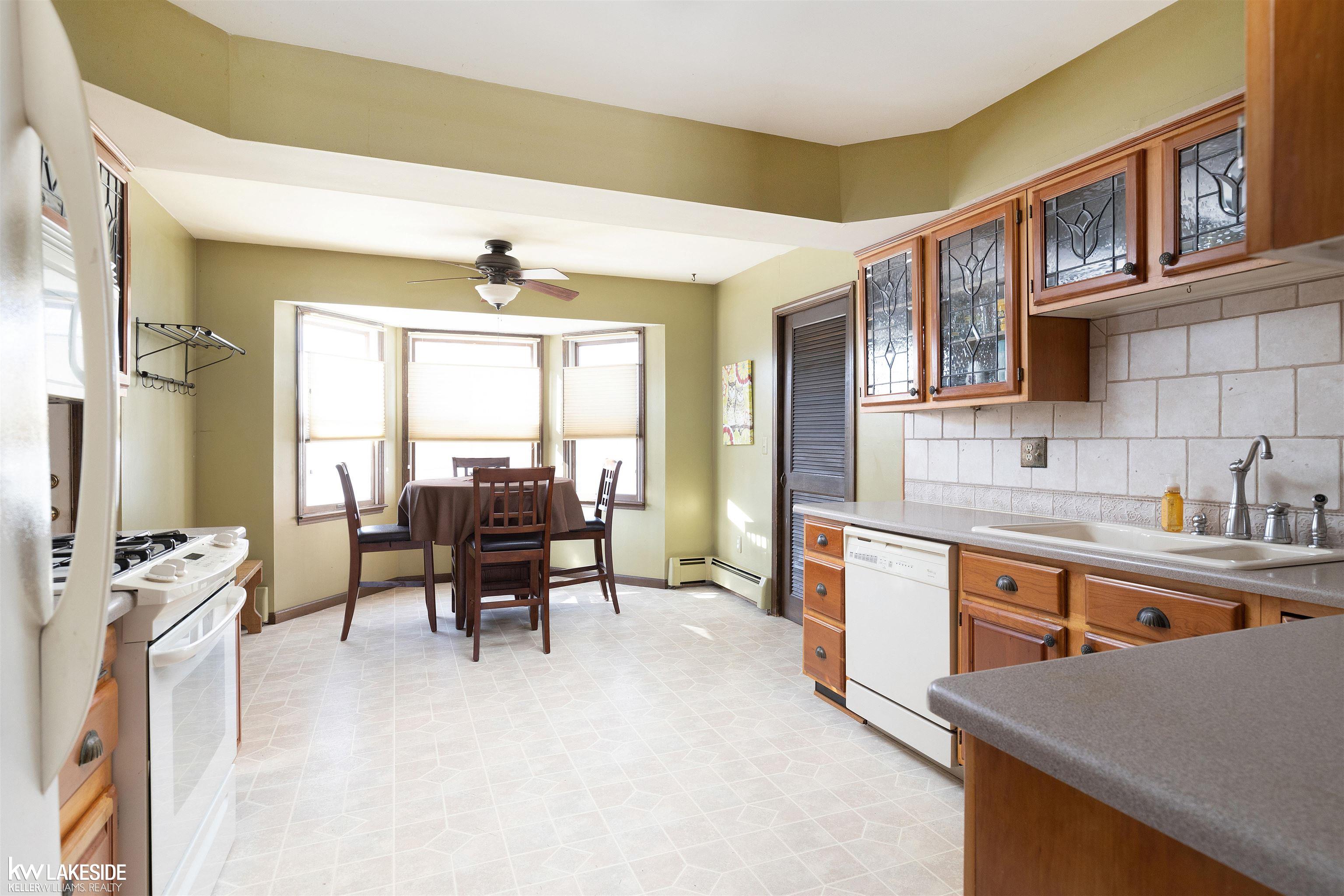 47645 Sugarbush Road Chesterfield, MI 48047 - Photo 11 of 25