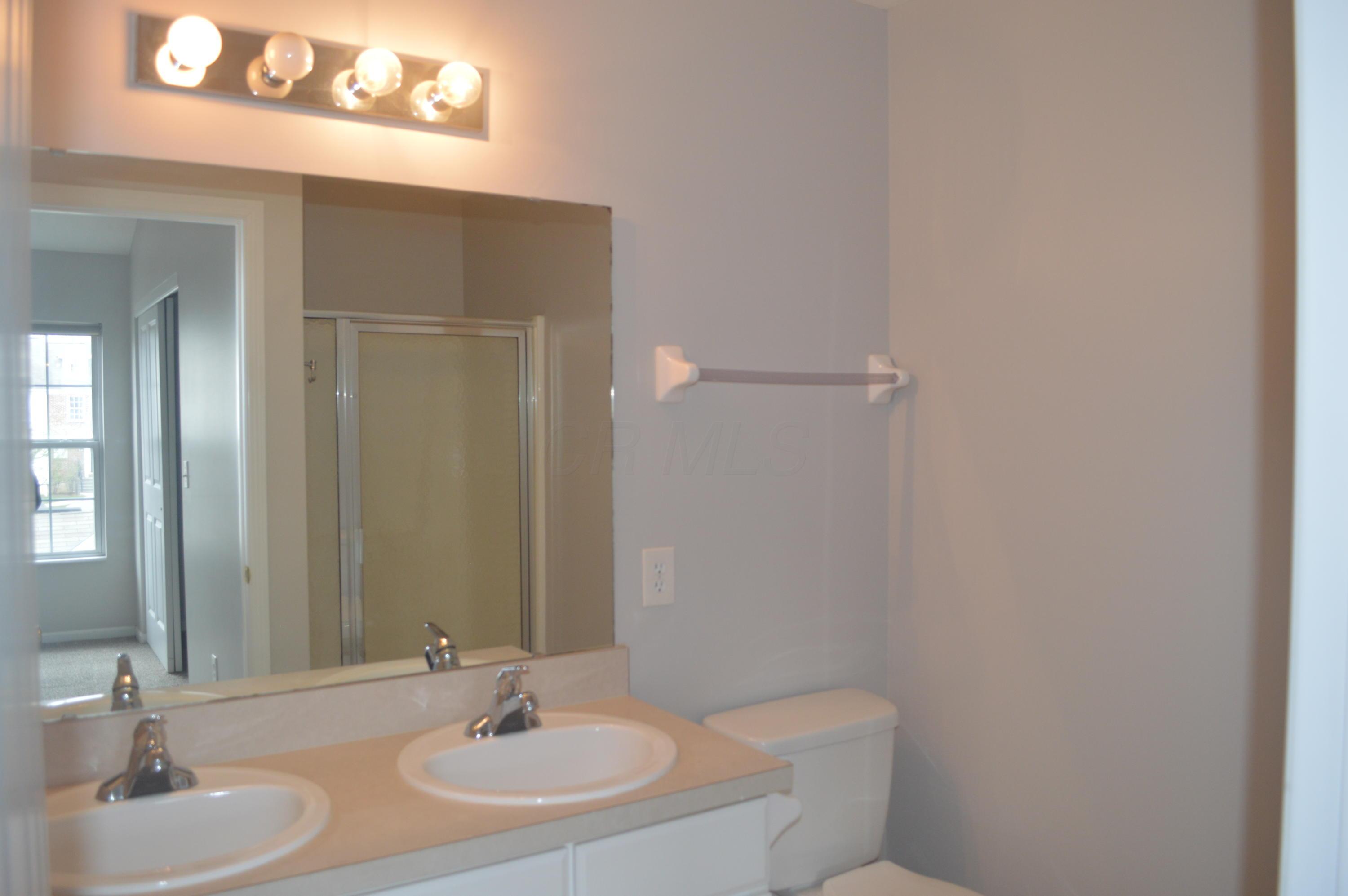 653 Lazelle Road Westerville, OH 43081 - Photo 11 of 20
