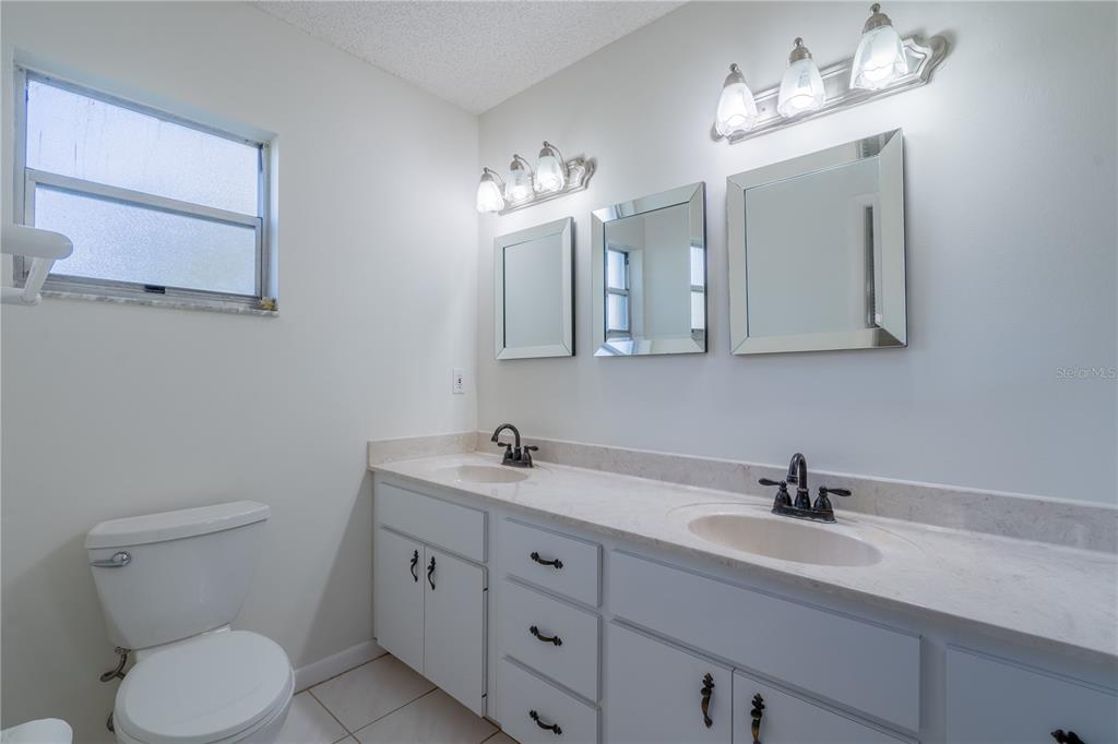 9652 Southwest 84th Terrace, Unit E Ocala, FL 34481 - Photo 16 of 28