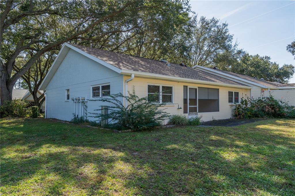 9652 Southwest 84th Terrace, Unit E Ocala, FL 34481 - Photo 25 of 28