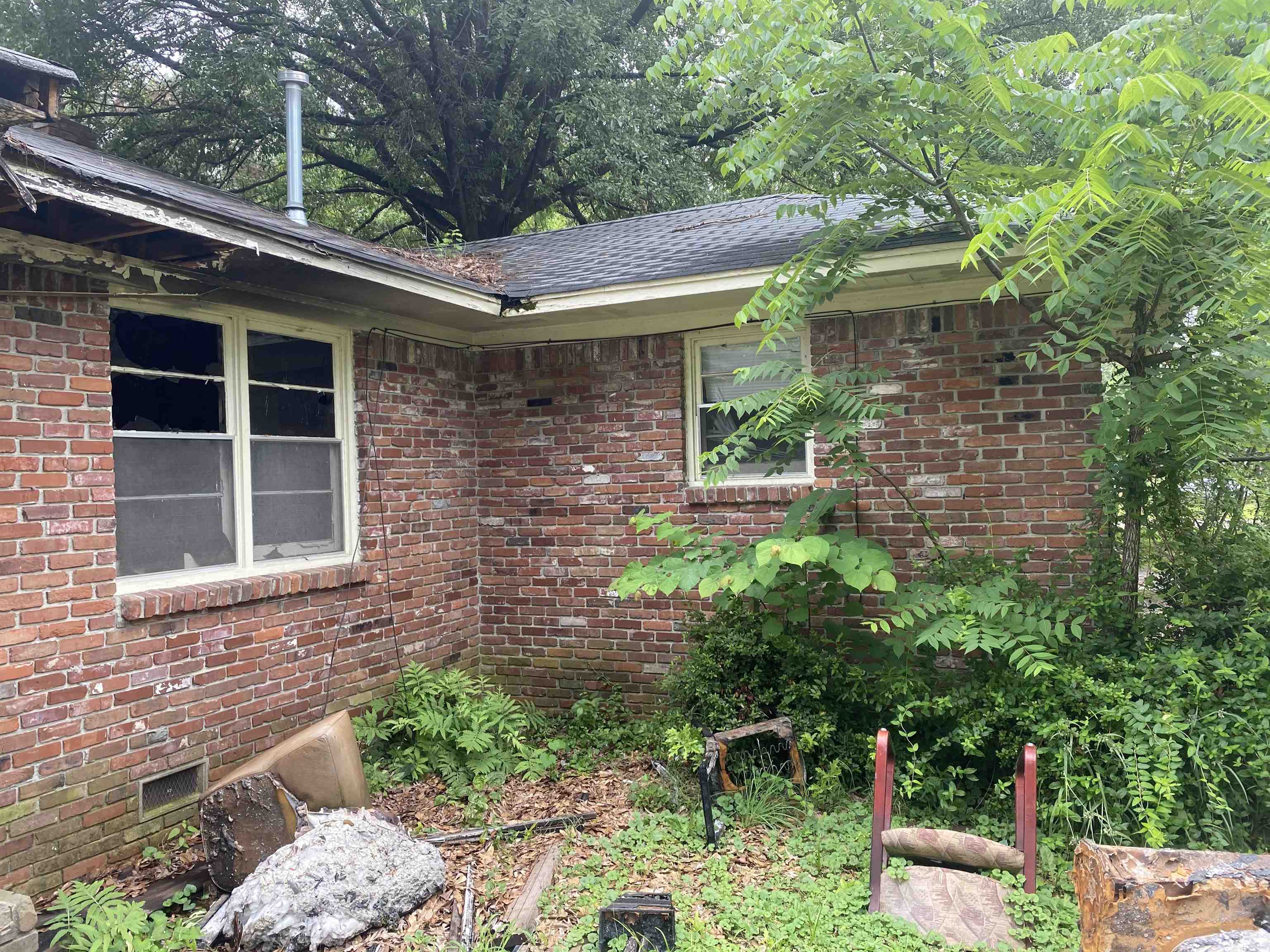 3995 Comanche Road Memphis, TN 38118 - Photo 2 of 12 Gallery Image 2