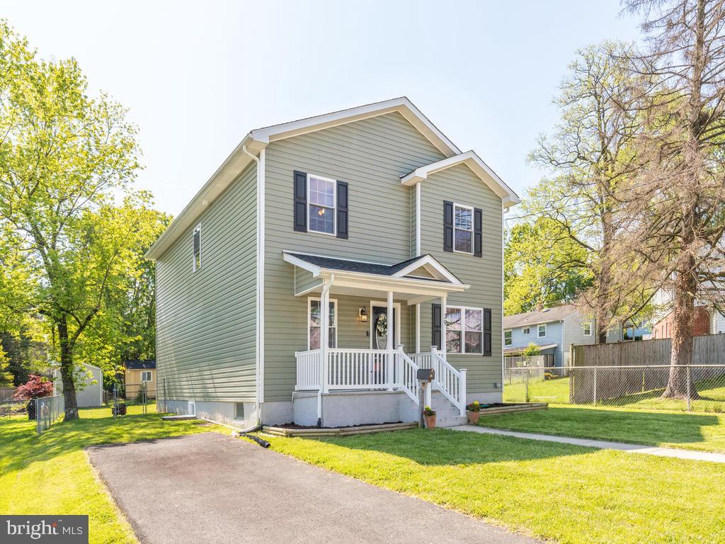 39 Hampton Road Linthicum Heights, MD 21090 - Photo 2 of 43