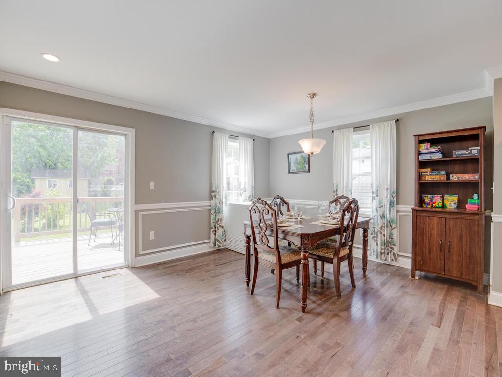 39 Hampton Road Linthicum Heights, MD 21090 - Photo 15 of 43 Dining area offers access to the deck.