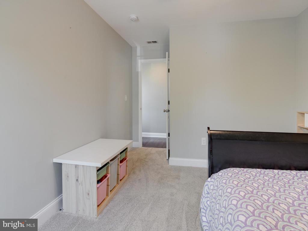 39 Hampton Road Linthicum Heights, MD 21090 - Photo 30 of 43 third bedroom