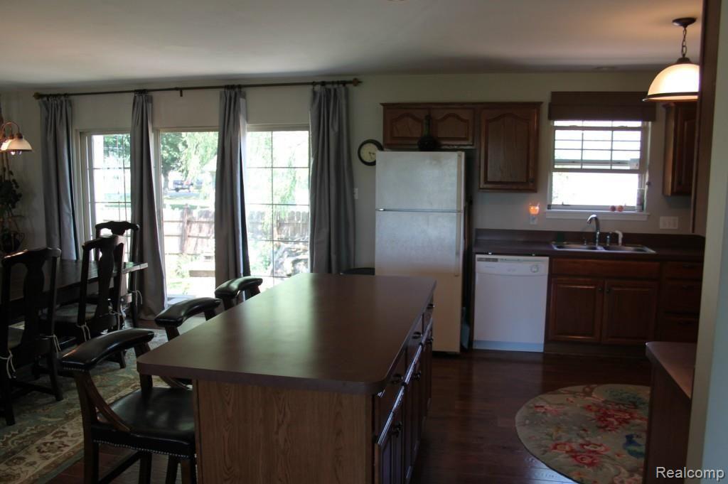 4990 Sycamore Road Newport, MI 48166 - Photo 14 of 25 IMG_3523.jpg