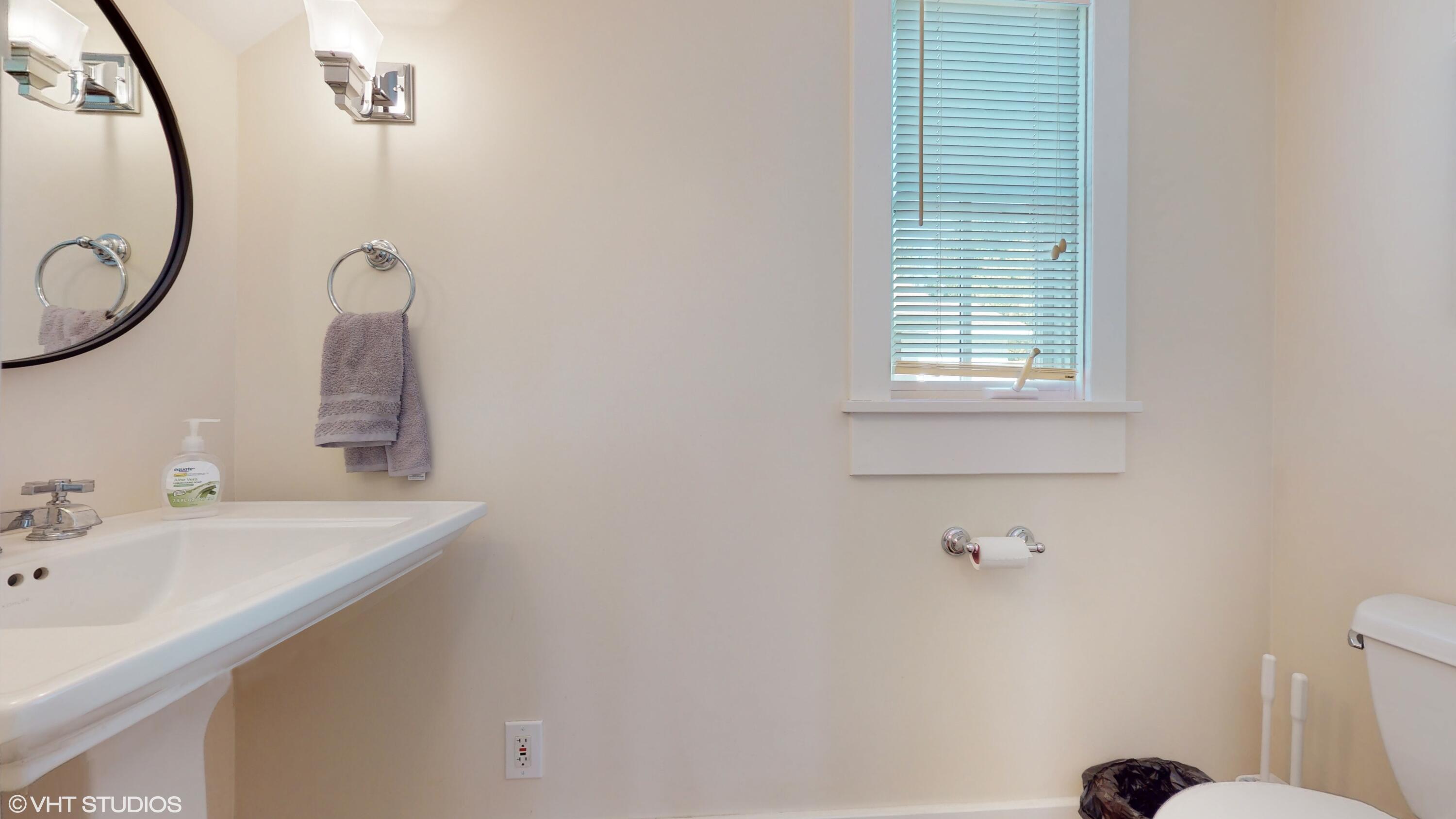 604 North Mechanic Street Berrien Springs, MI 49103 - Photo 12 of 24 1st Floor Bath